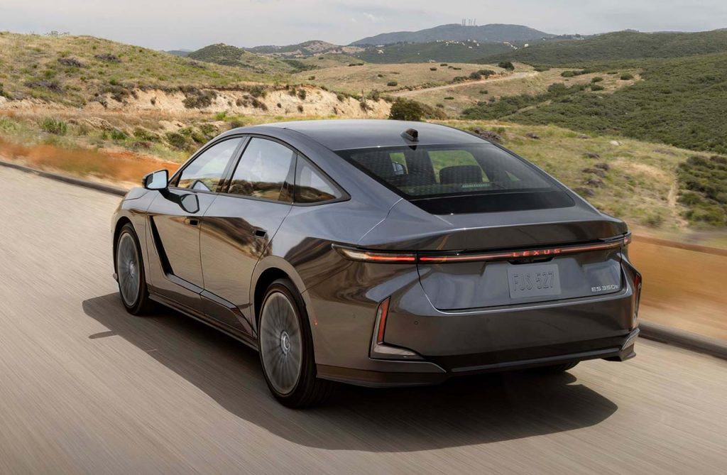 Lexus ES